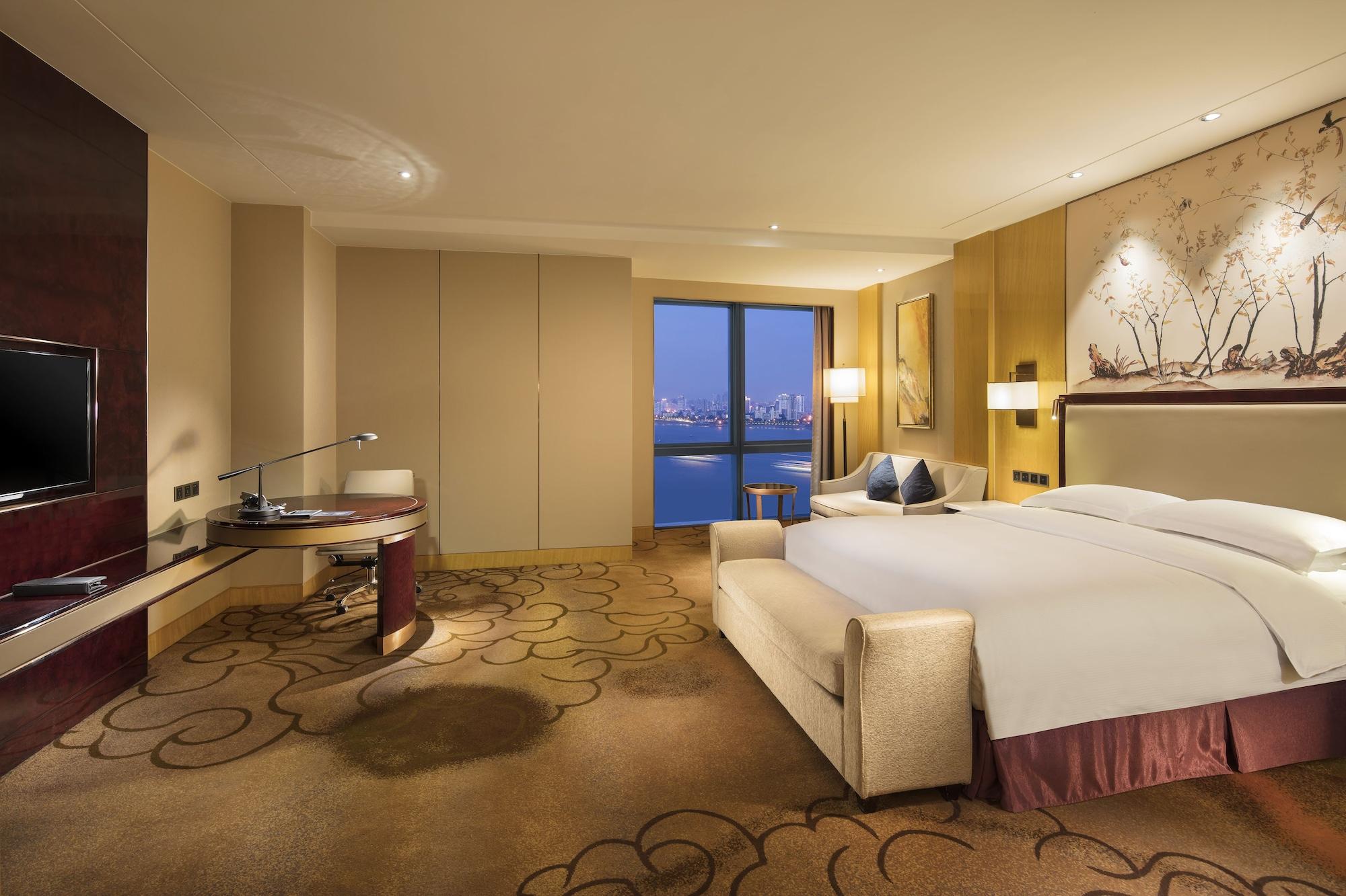 Hilton Wuhan Yangtze Riverside Zewnętrze zdjęcie