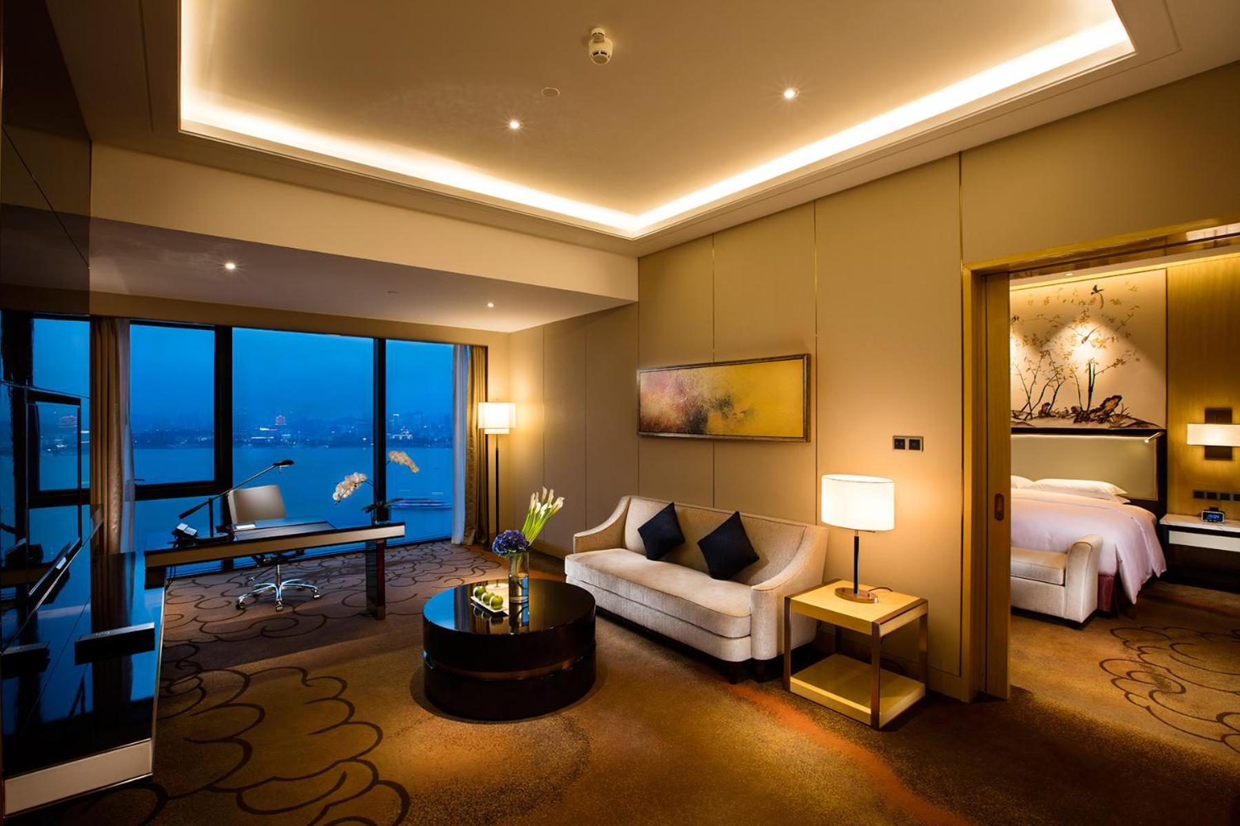 Hilton Wuhan Yangtze Riverside Zewnętrze zdjęcie
