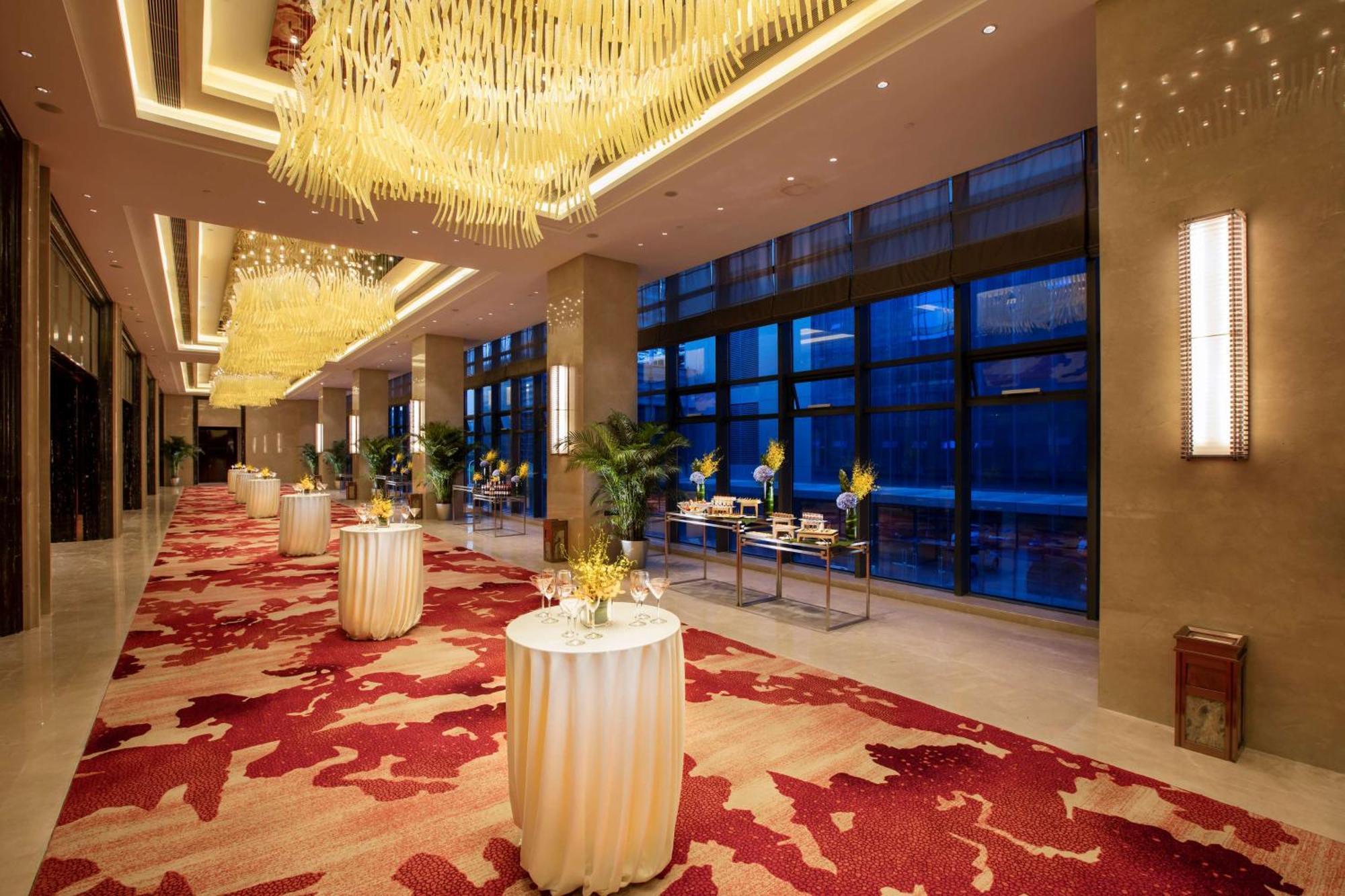 Hilton Wuhan Yangtze Riverside Zewnętrze zdjęcie