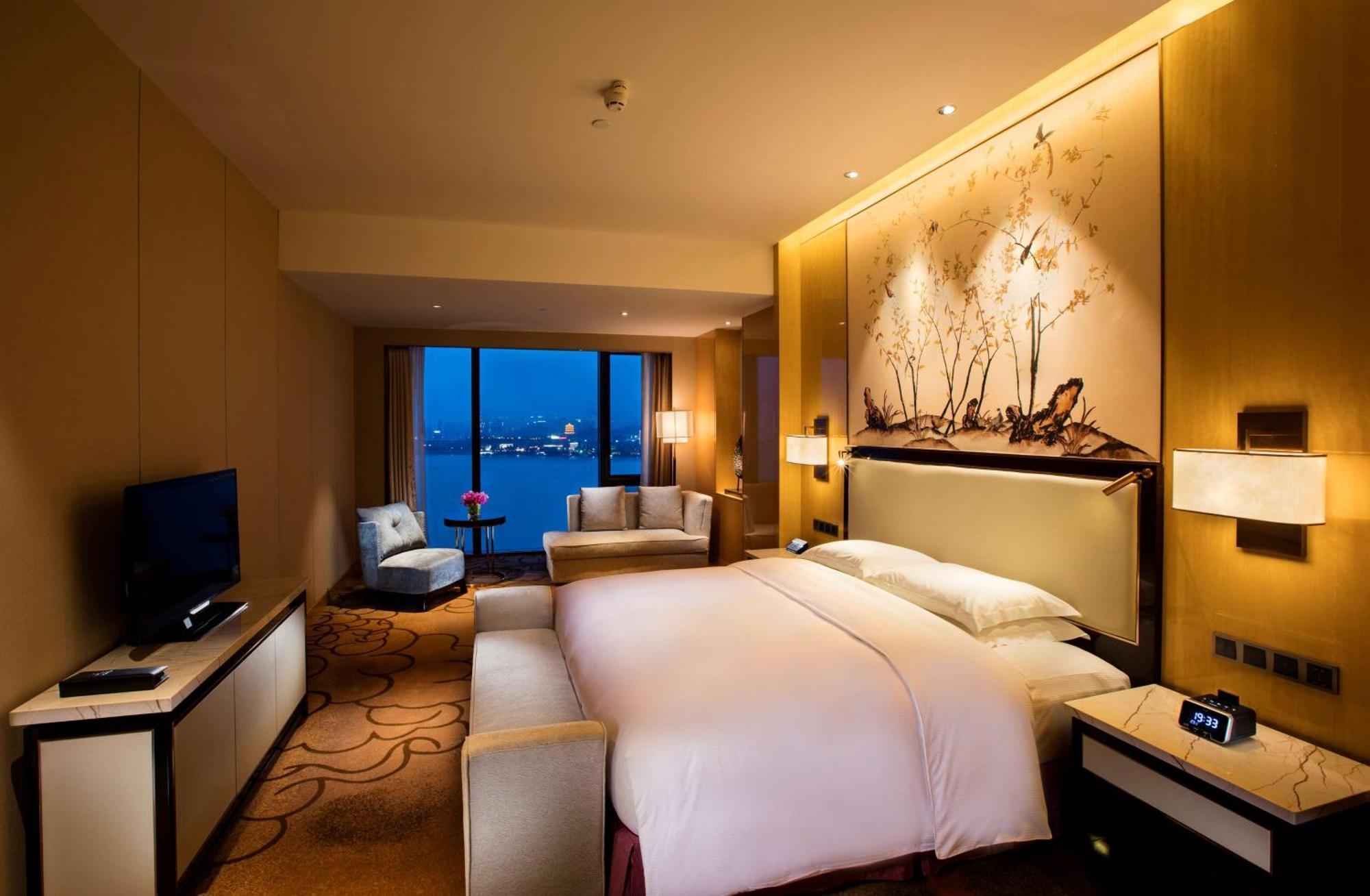 Hilton Wuhan Yangtze Riverside Zewnętrze zdjęcie