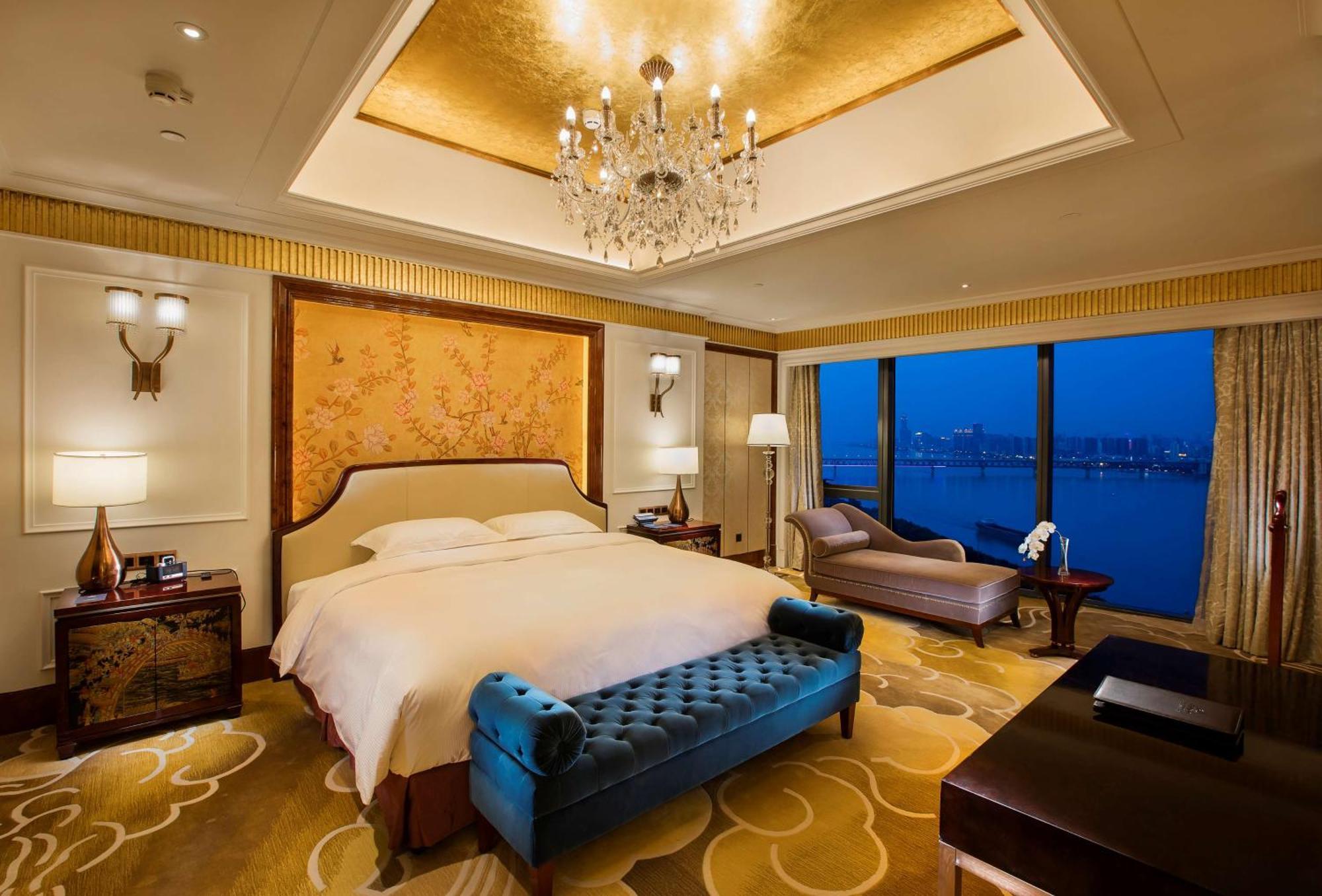 Hilton Wuhan Yangtze Riverside Zewnętrze zdjęcie