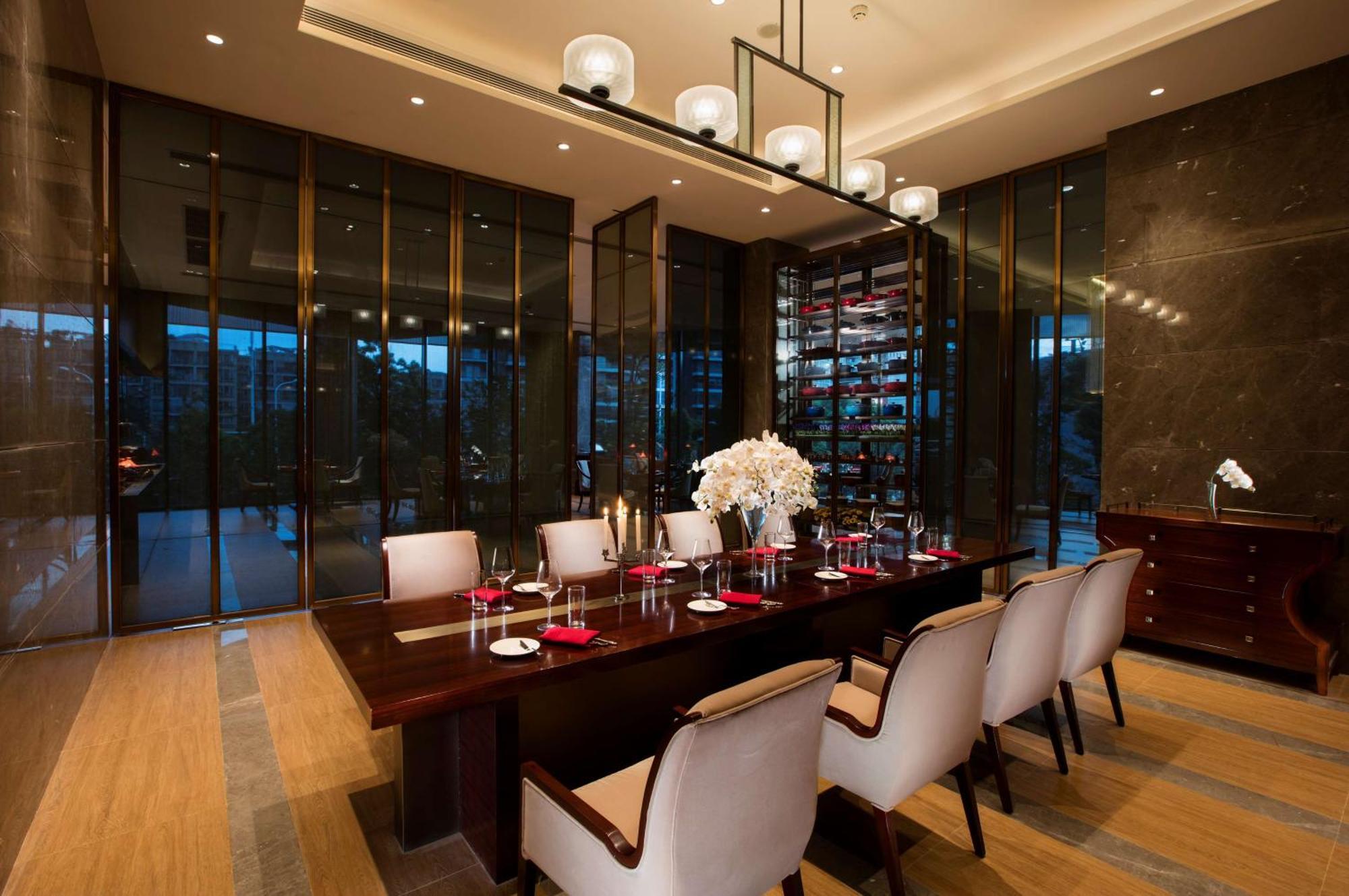 Hilton Wuhan Yangtze Riverside Zewnętrze zdjęcie