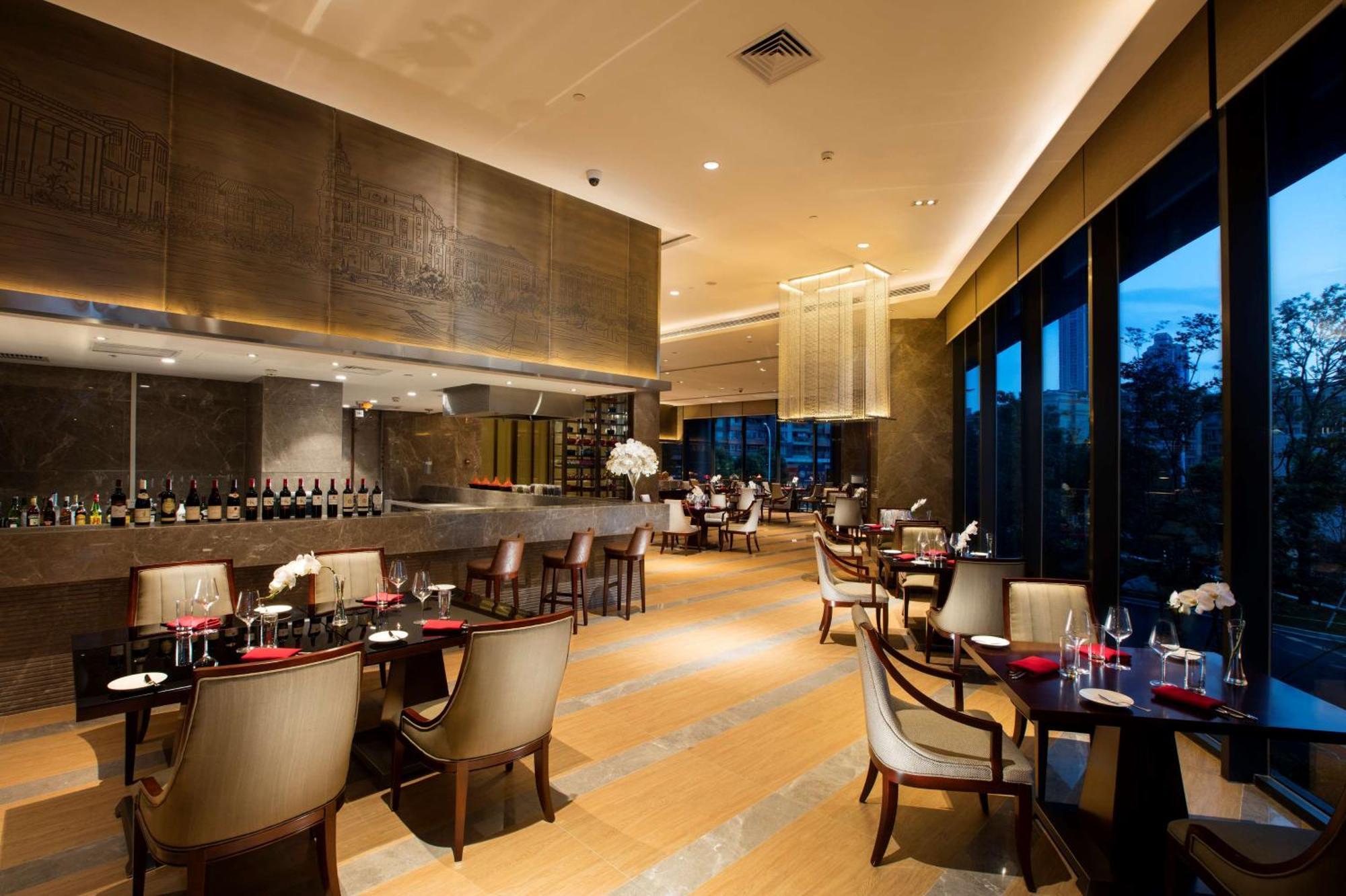 Hilton Wuhan Yangtze Riverside Zewnętrze zdjęcie