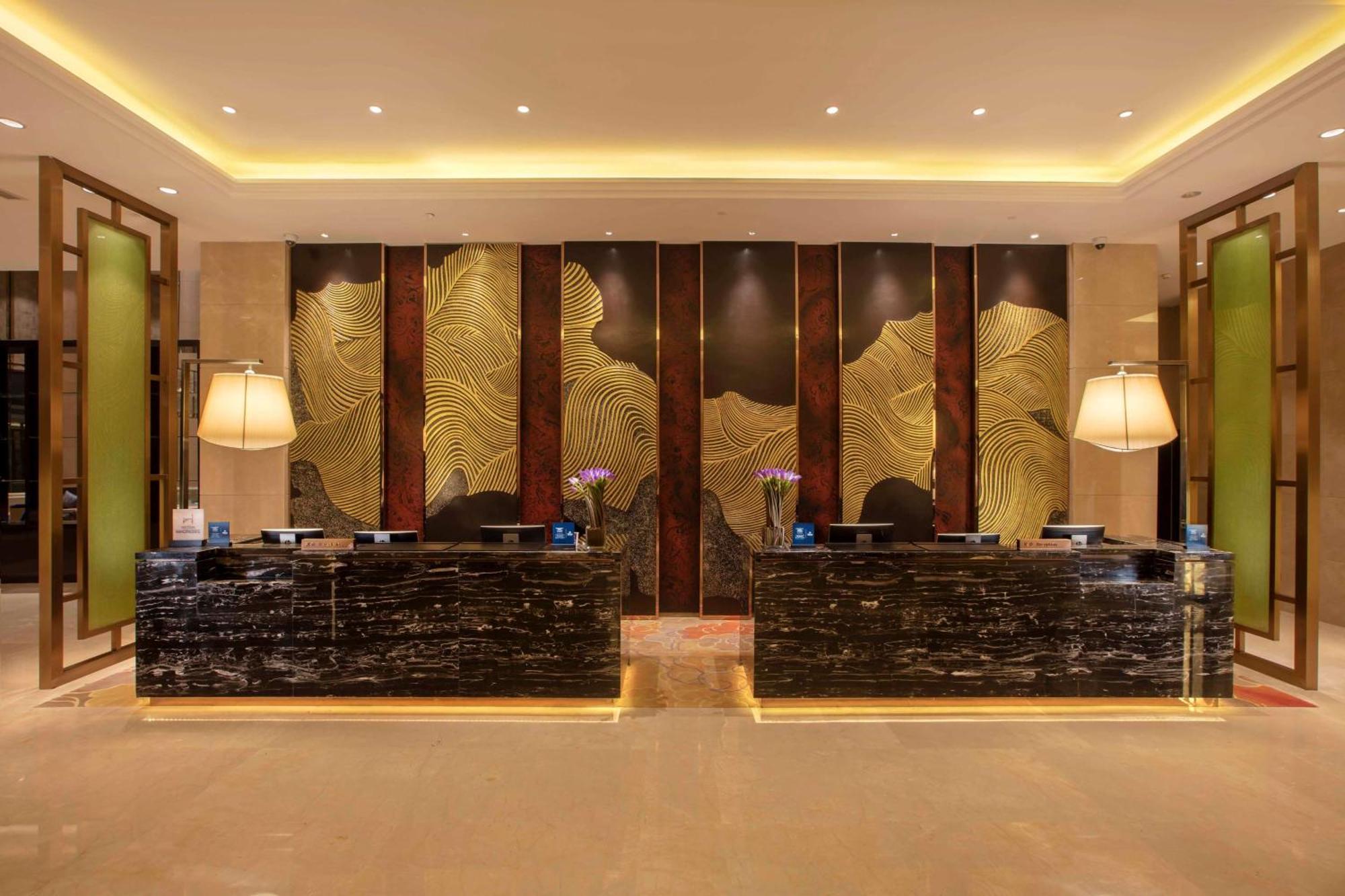 Hilton Wuhan Yangtze Riverside Zewnętrze zdjęcie