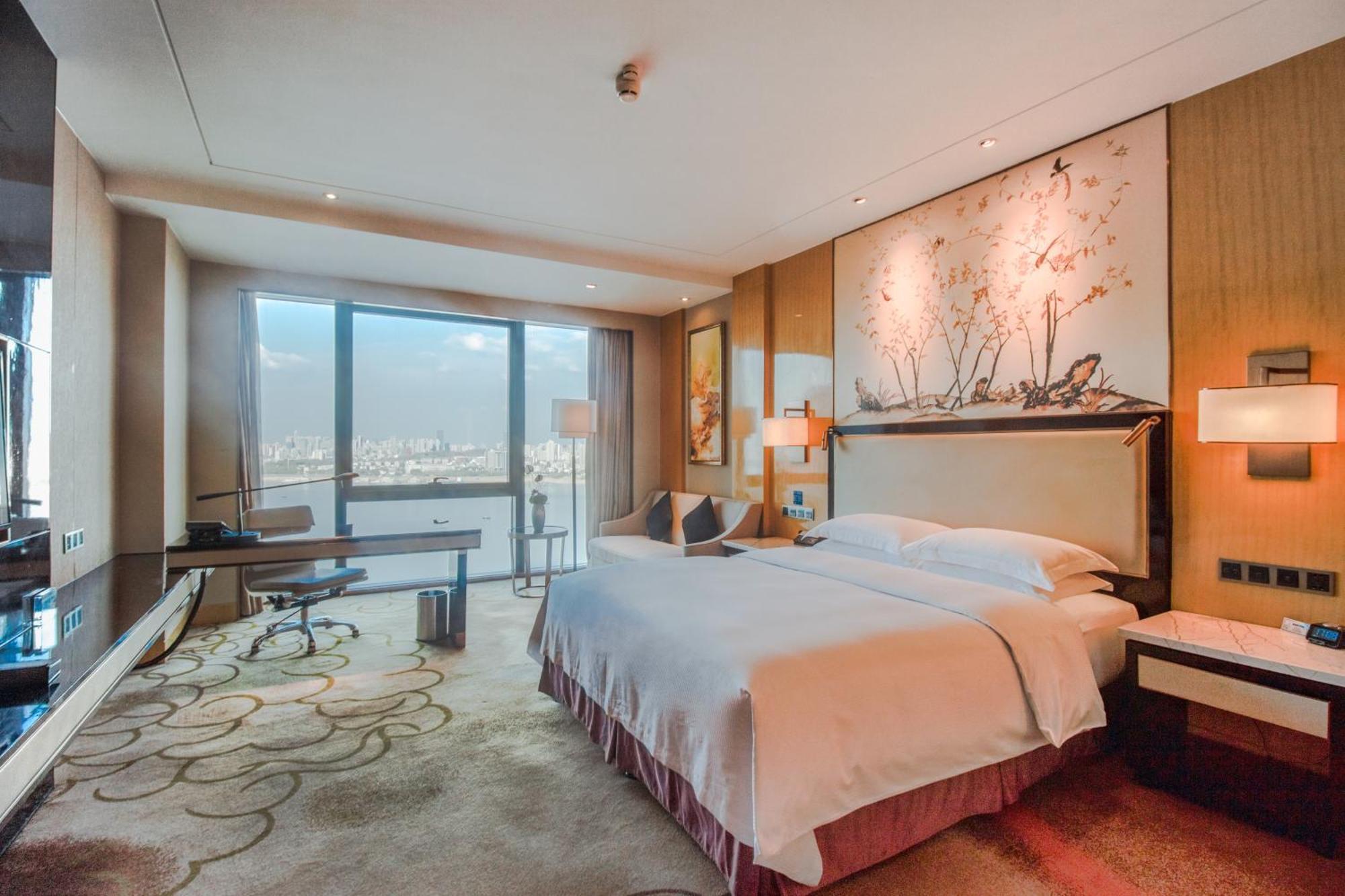 Hilton Wuhan Yangtze Riverside Zewnętrze zdjęcie