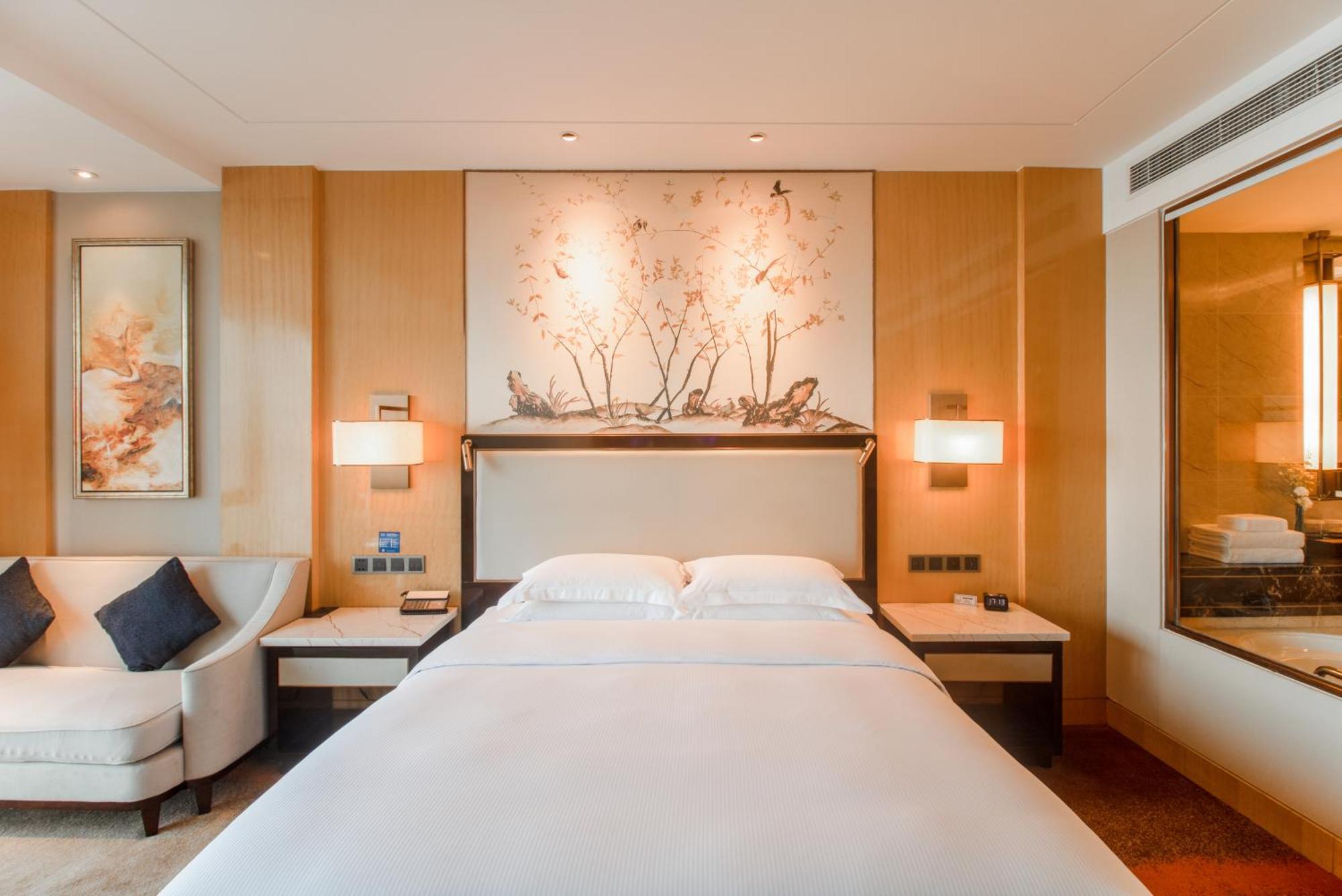 Hilton Wuhan Yangtze Riverside Zewnętrze zdjęcie