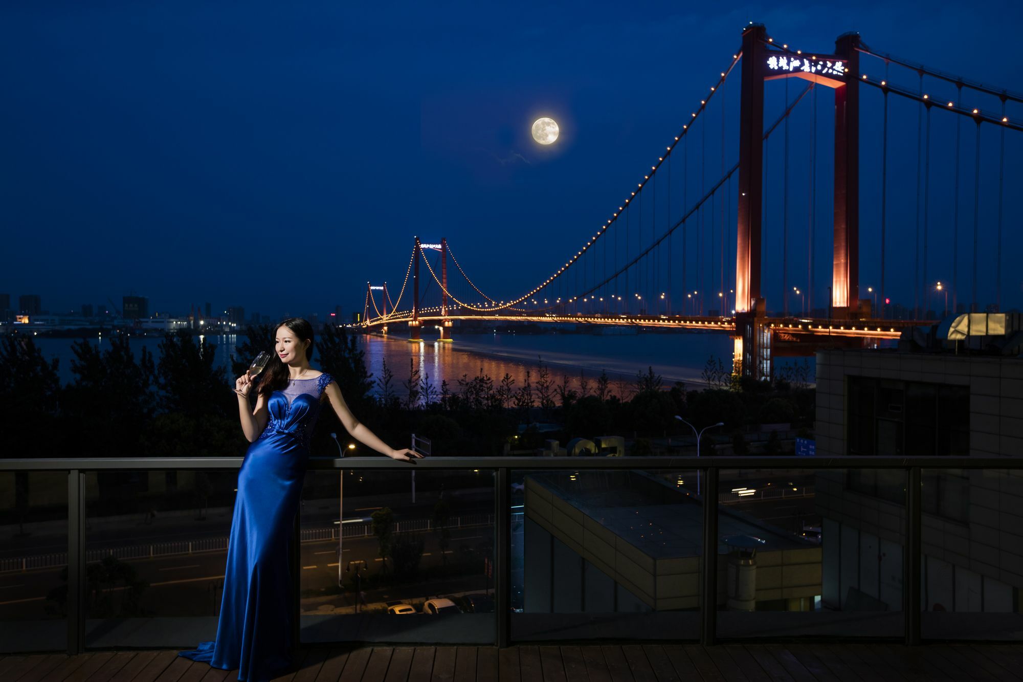 Hilton Wuhan Yangtze Riverside Zewnętrze zdjęcie